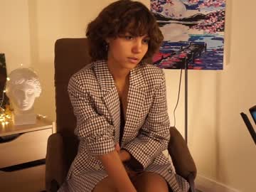 girl
        lenaelisabeth cam image #1895870