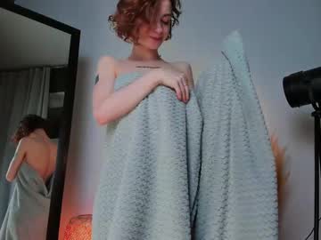 girl Close-up Pussy Web Cam Girls with maffinpurrr