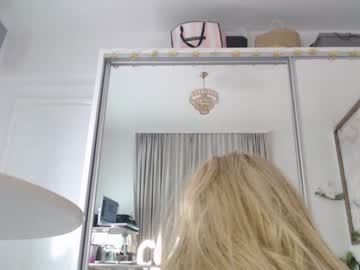 girl
        marrylouanne cam image #817799