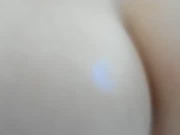 girl
        christine0990__ cam image #2504343