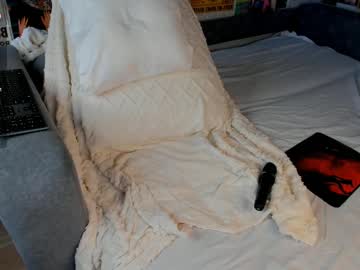 girl
        flirtykitty_ cam image #4410243