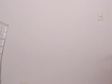 girl
        little_effy18_ cam image #3236844