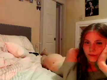 girl
        emilytaylorxo cam image #1259456
