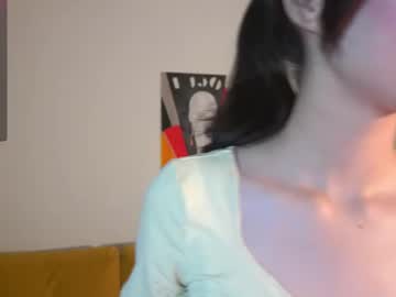 girl
        seulbi cam image #4292073