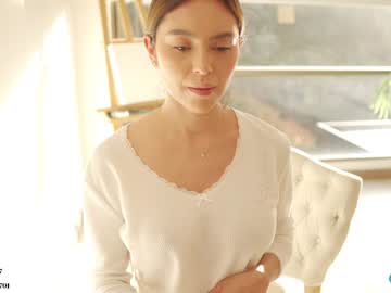 girl
        honeyco57 cam image #3896601