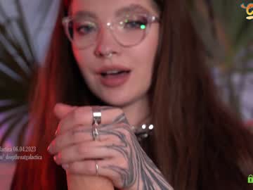 girl
        _deepthroatgalactica cam image #835536