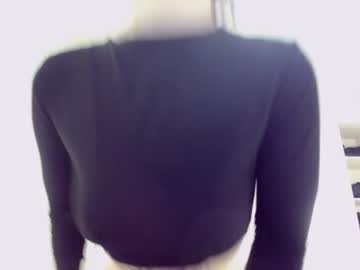 girl
        aminaswan_ cam image #2137604