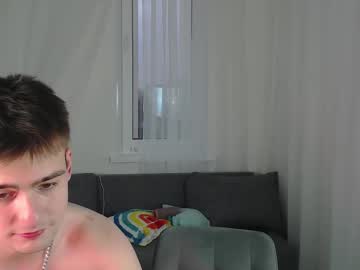 couple
        your_molly_mark cam image #4278366