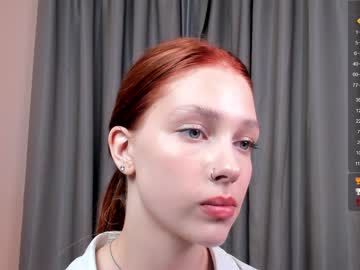 girl
        shirleywhitney cam image #1516467