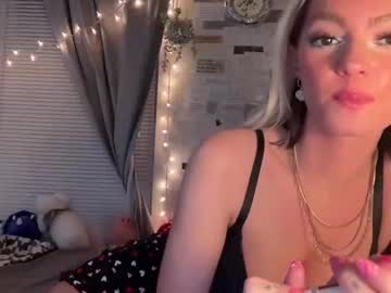 girl
        lovelylilaxo cam image #4429747
