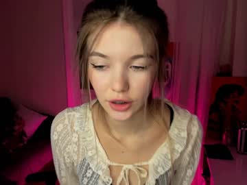 girl
        loly_rain cam image #205235