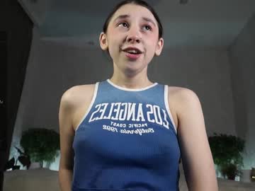 girl
        zarascarlett cam image #4015792