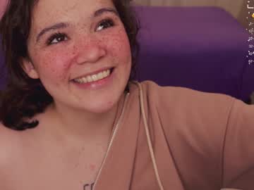 girl
        chery_lady22 cam image #1001339