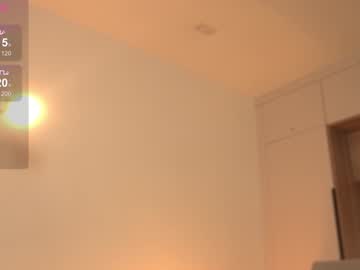 girl
        via_olivia__ cam image #3296167