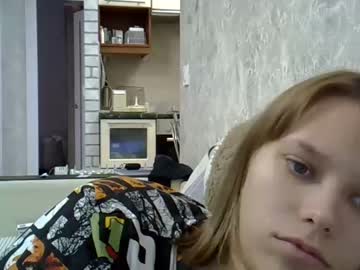 girl
        the_partisan cam image #2562862
