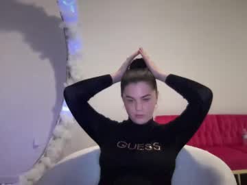 girl
        gia_is_horny cam image #2456343