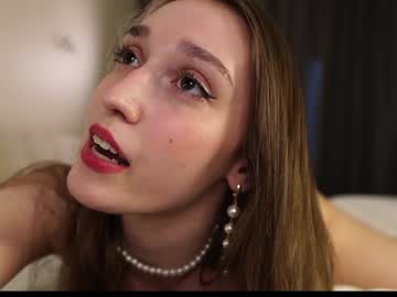 girl
        _meganmeow_ cam image #2878210