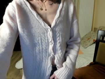 girl
        its_time4 cam image #4328559