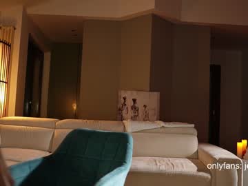 girl
        therealbonnieclydex cam image #1918964