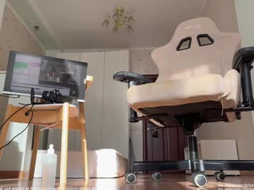 girl
        honey_sunshine cam image #3392143