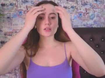 girl
        angelina_new cam image #2547392