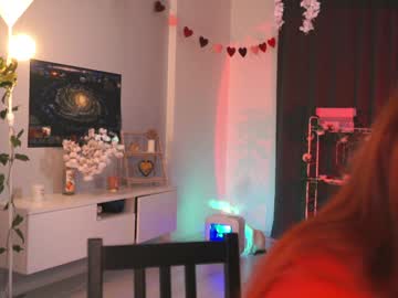 girl
        okily_dokily cam image #3360330