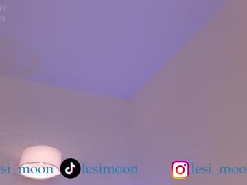girl Close-up Pussy Web Cam Girls with lesi_moon