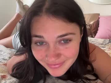 girl
        queencassidyy cam image #4595351