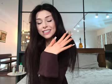 girl
        milla_jo cam image #4203199