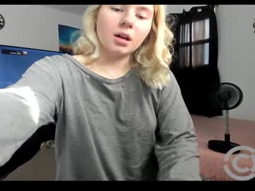 girl
        justababyangel cam image #2999482