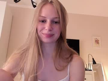 girl
        magic_couple13 cam image #4230081