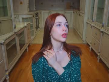 girl
        shirleywhitney cam image #2439544
