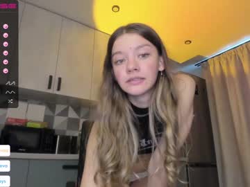 girl
        coyness_geneva cam image #1754515