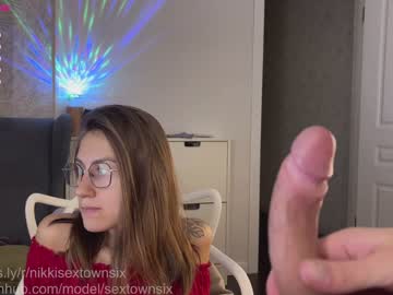 couple
        sextownsix cam image #108197