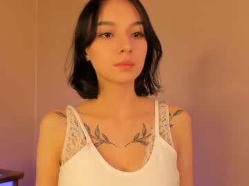 girl
        aimeerogers cam image #845649