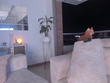 girl
        swt_molly cam image #666506