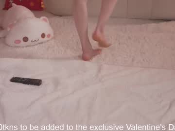 girl
        bunnydollstella cam image #4083909