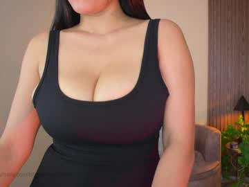 girl
        jovanna_smith cam image #4491220