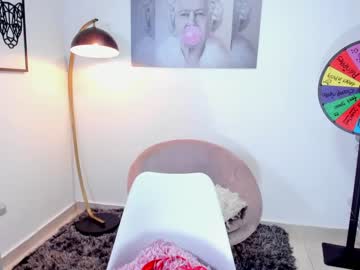 girl
        missniley cam image #668349