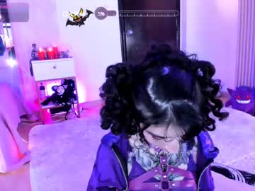 girl
        zephirah_abney cam image #4505179