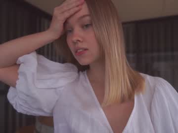 girl
        bibi_it_is cam image #843811
