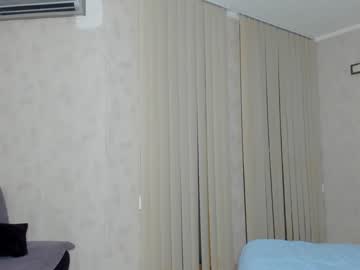 girl
        melon_mussy cam image #400855