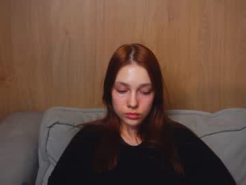 girl
        shirleywhitney cam image #2564535