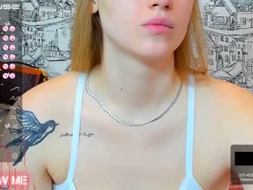 girl
        amelliaplay cam image #569374