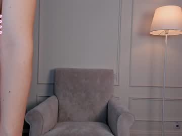 girl
        alivia_sea cam image #1922754