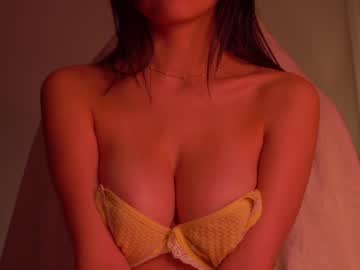 girl
        mystikei cam image #1600022