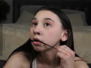 girl
        zarascarlett cam image #4007896