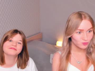 couple Close-up Pussy Web Cam Girls with chelsea_dream_