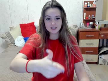girl
        emmika_ cam image #178567
