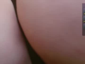 girl
        pathos_of_things cam image #4263730